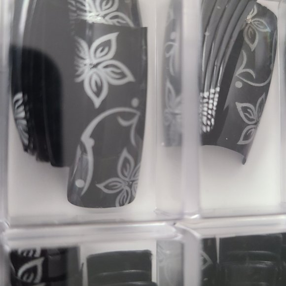 Nail Accessories Pkg. -Valentine's Day Decals Included - Picture 8 of 15